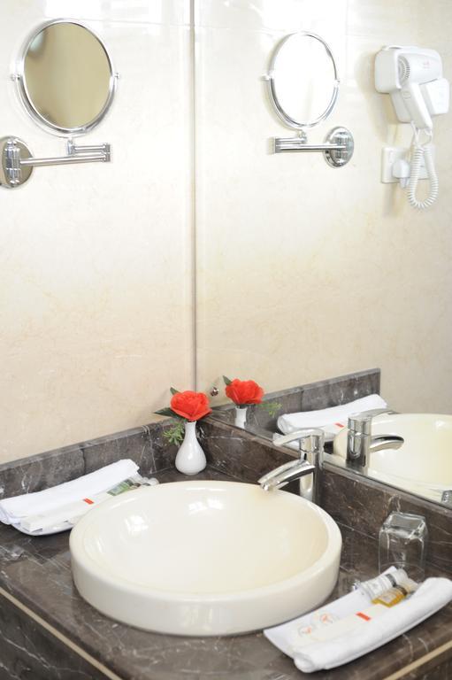 Rose Oasis Hotel Наджран Стая снимка