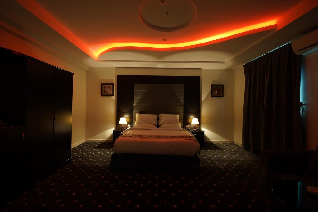 Rose Oasis Hotel Наджран Стая снимка