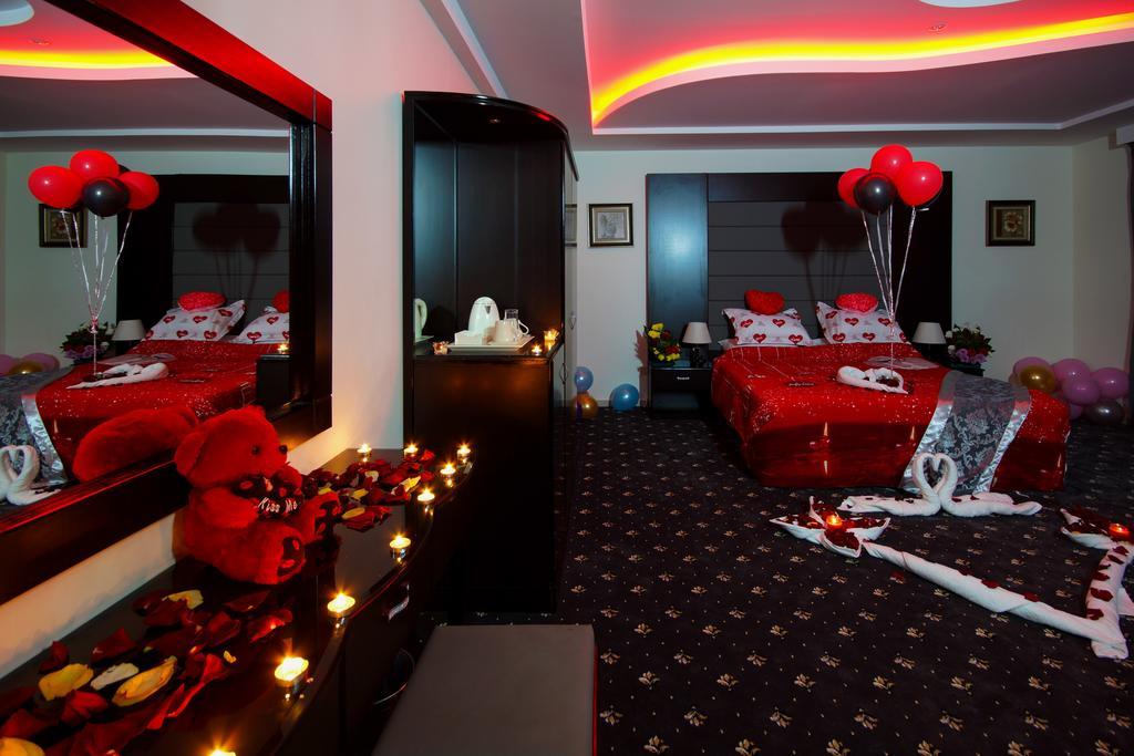 Rose Oasis Hotel Наджран Екстериор снимка