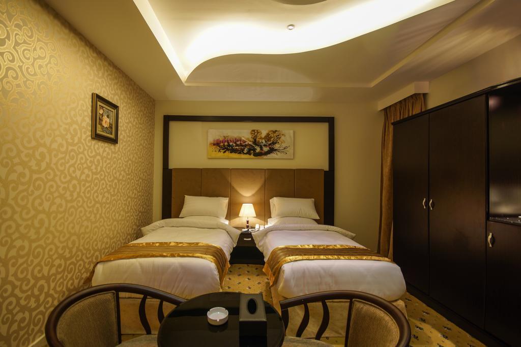 Rose Oasis Hotel Наджран Стая снимка